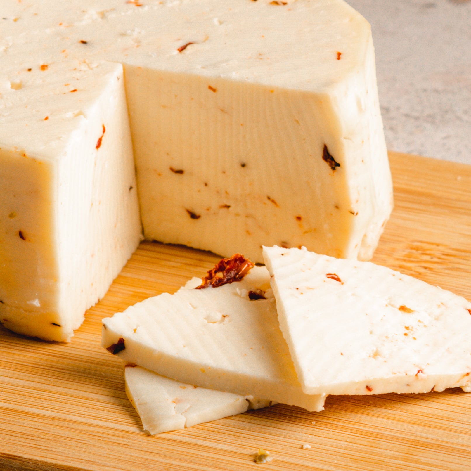 Queso Panela con Chile Chipotle